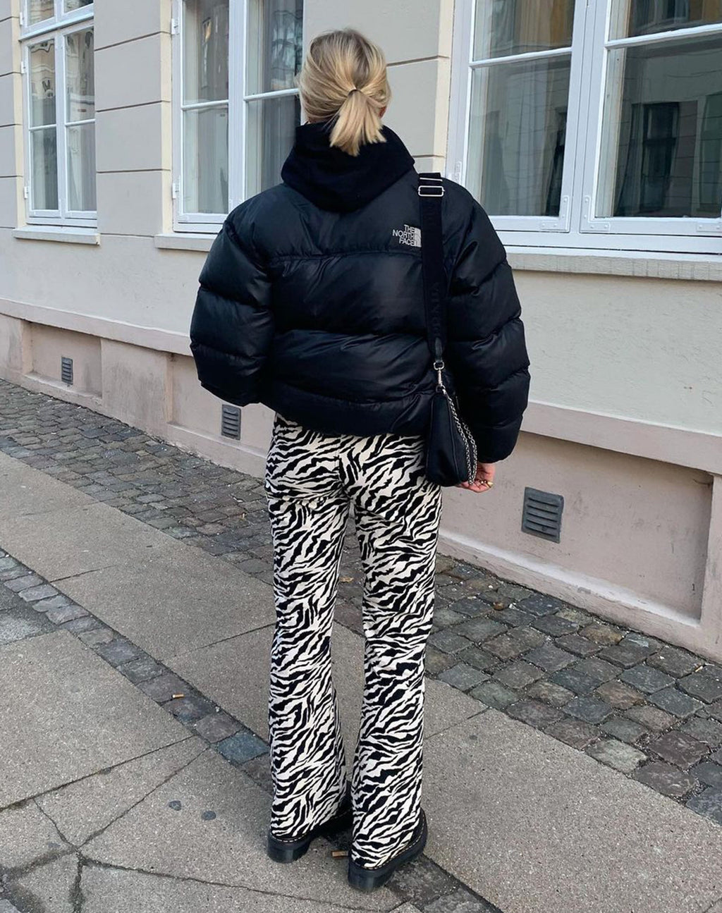 Pantaloni Zoven in bianco e nero zebrati anni 90