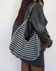 Immagine della borsa Aimi a righe grigie e nere