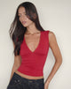 Immagine di Emberly Plunge Top in rosso Adrenaline