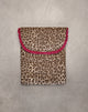 Immagine della borsa per laptop con stampa leopardata e balze rosse