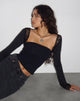 Immagine di Lenny Lace Shrug Top in nero con rifiniture in pizzo bianco