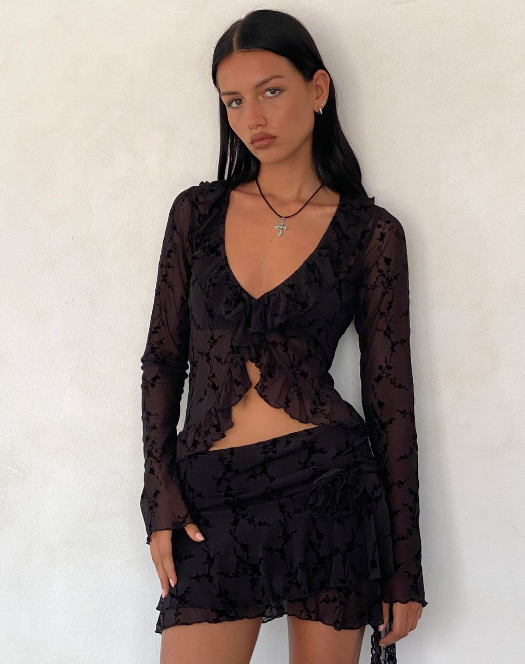Minigonna Theri in fiore di vite nero con rosone