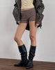 Immagine di Sera Short in marrone e grigio a righe