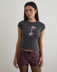 Immagine di Sutin Tee in grigio beluga con grafica Martini Girl