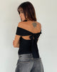 Immagine di Wilda Bardot Top con fiocco in maglia nera