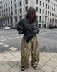 immagine del pantalone Chute in verde paracadute