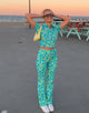 Immagine di Motel X Barbara Kristoffersen Wuma Cropped Shirt in Retro Daisy Blu