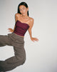 immagine di Nelly Cropped Corset Top in borgogna con dettaglio punti ecrù