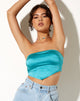 Immagine di Nolda Crop Top in raso blu acqua
