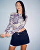 image of Narita Crop Top a manica lunga stampato in collage floreale Shadow Purple