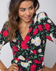 Immagine di Shon Wrap Top in Polka Rose Nero