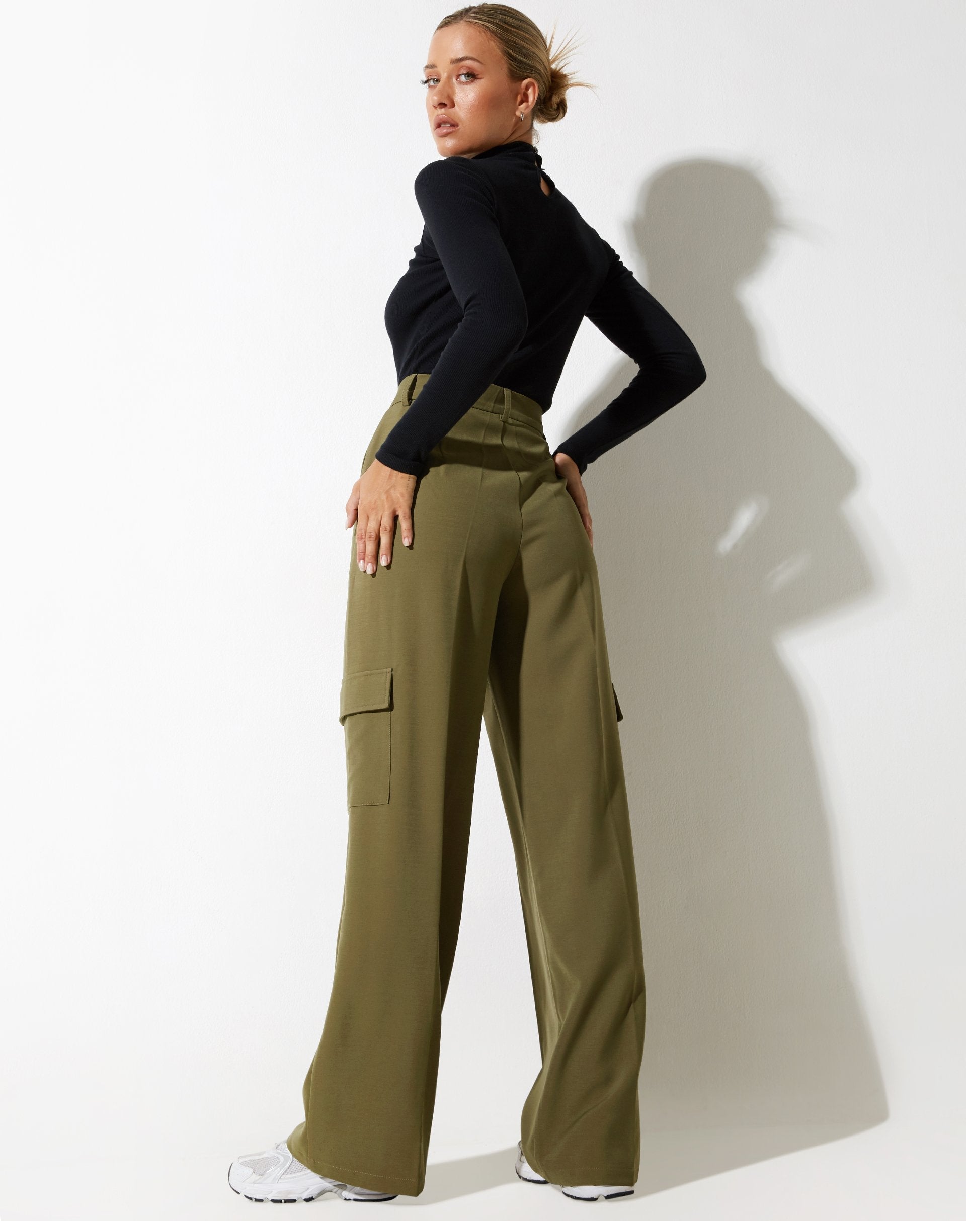 immagine di Abba Trouser in Cargo Pocket Olive