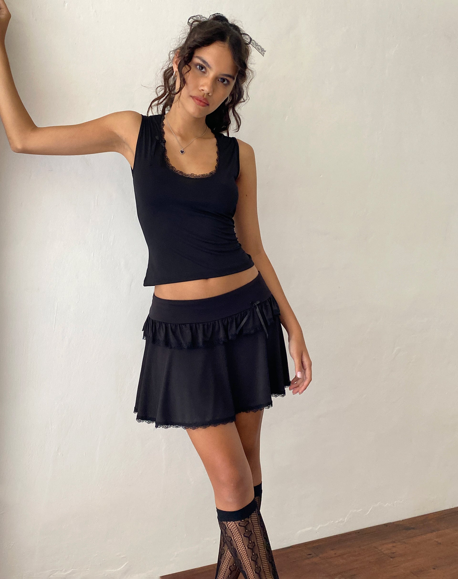 Immagine di Addalyn Mini gonna in pizzo in nero