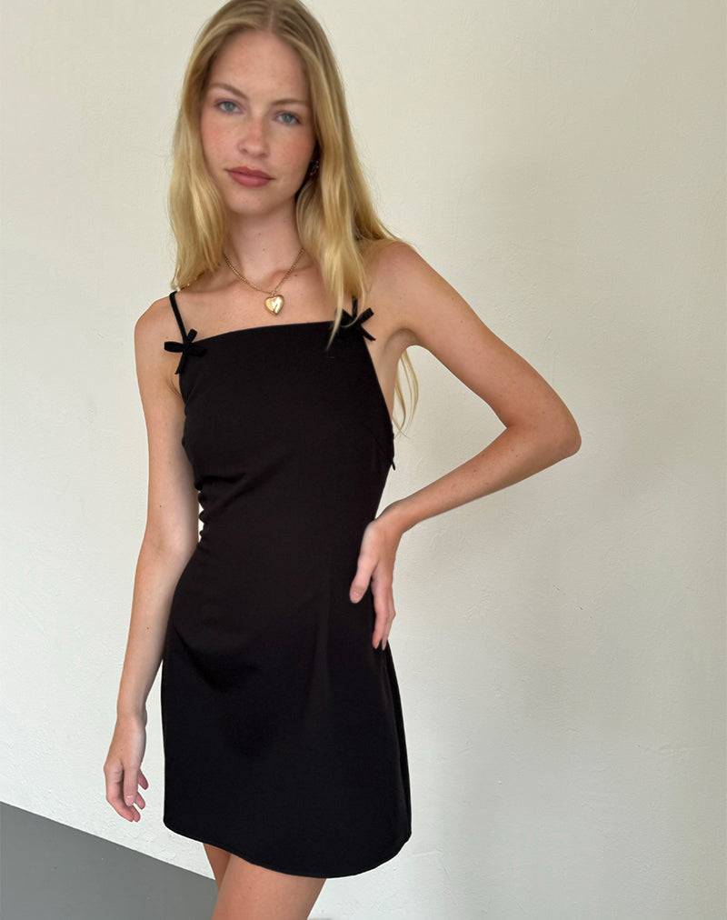 Immagine di Aketi Mini Dress in nero