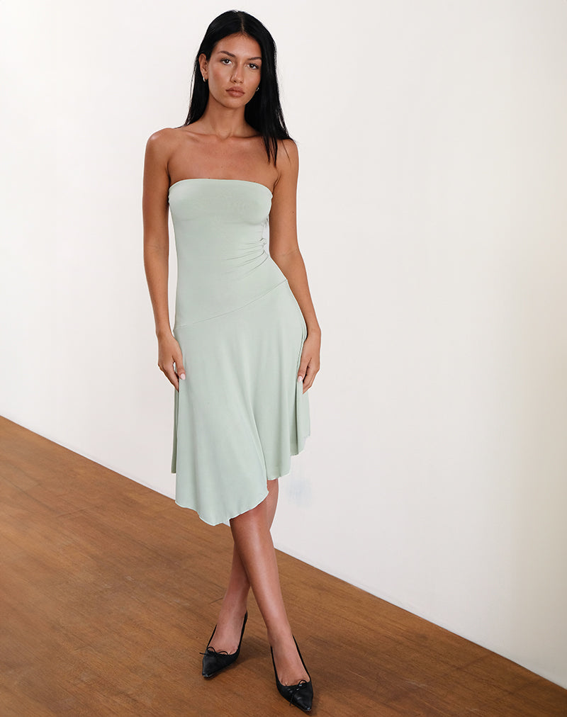 Immagine di Akira Bandeau Midi Dress in Slinky Sage