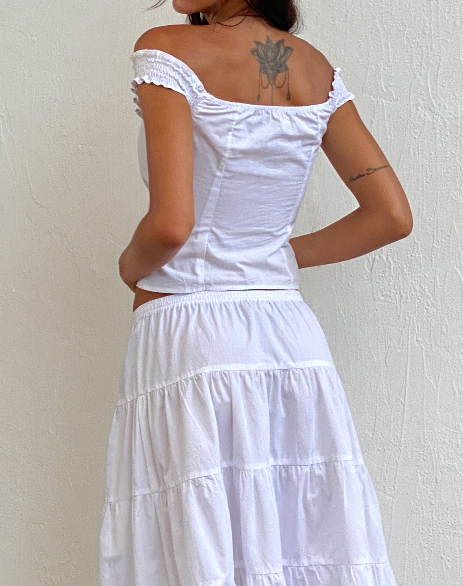Immagine di Alderidge Bardot Corsetto Top in bianco