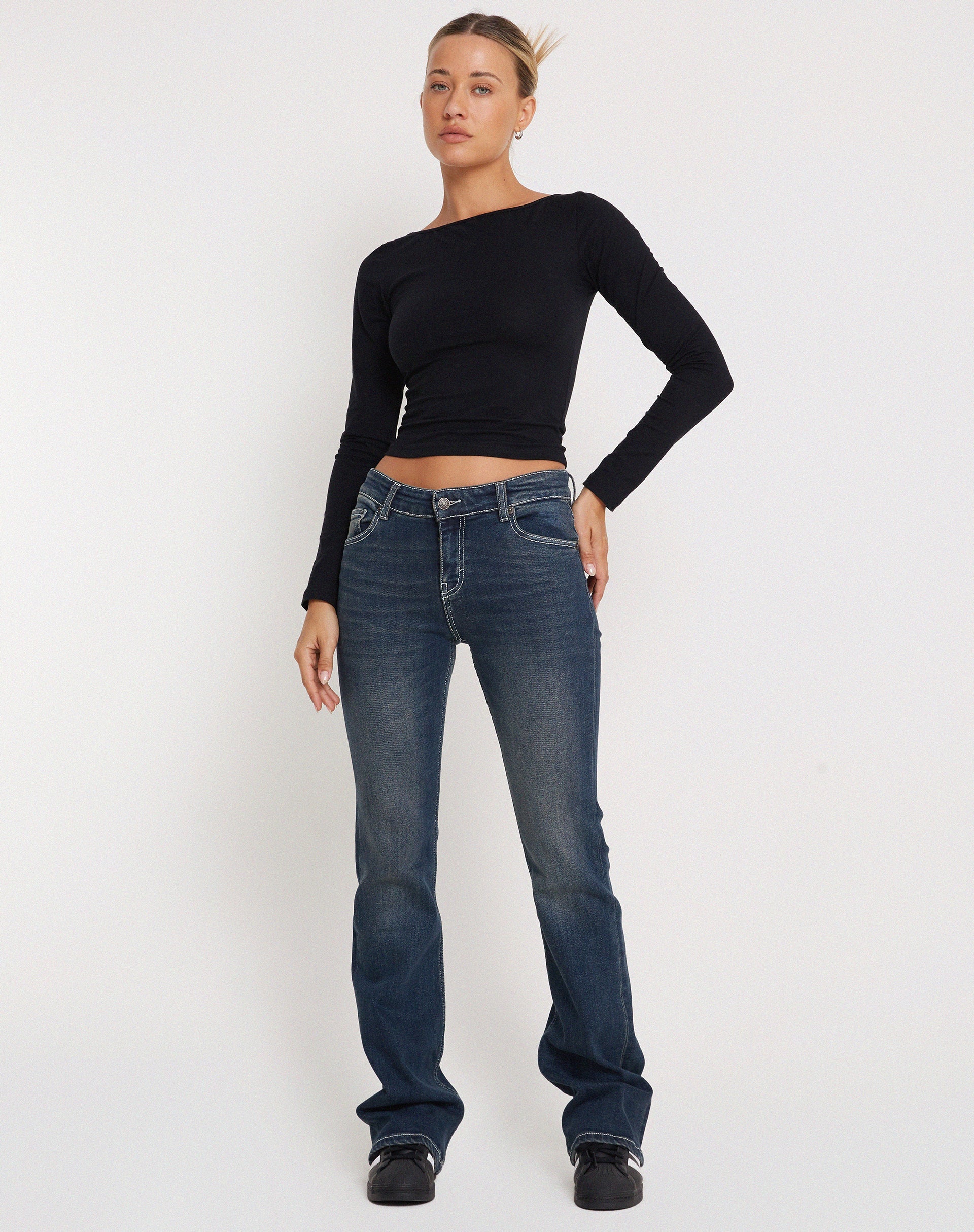 Immagine di Amabon Crop Top a maniche lunghe in nero