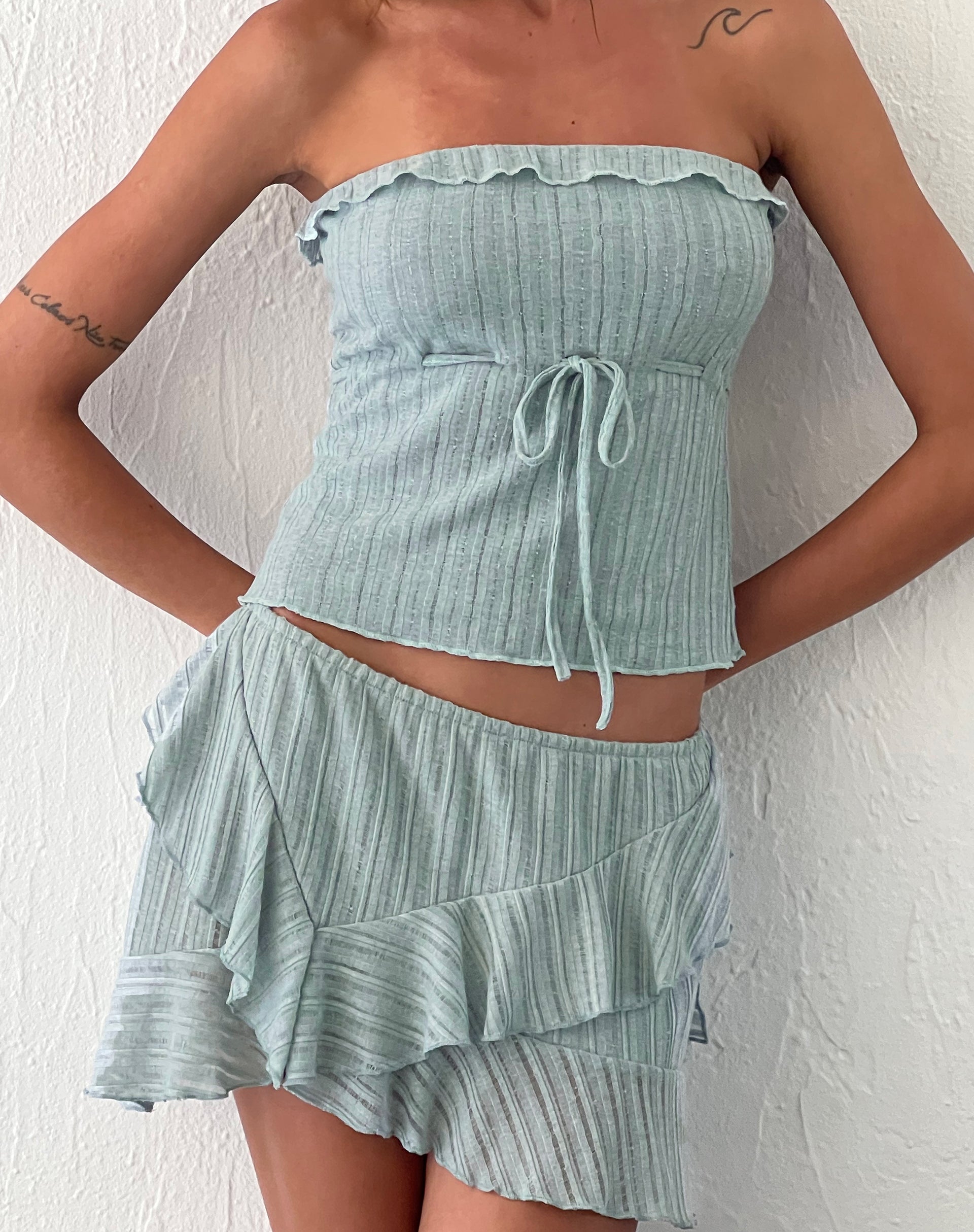 Immagine di Anis Mini gonna con orlo a balze in blu polvere