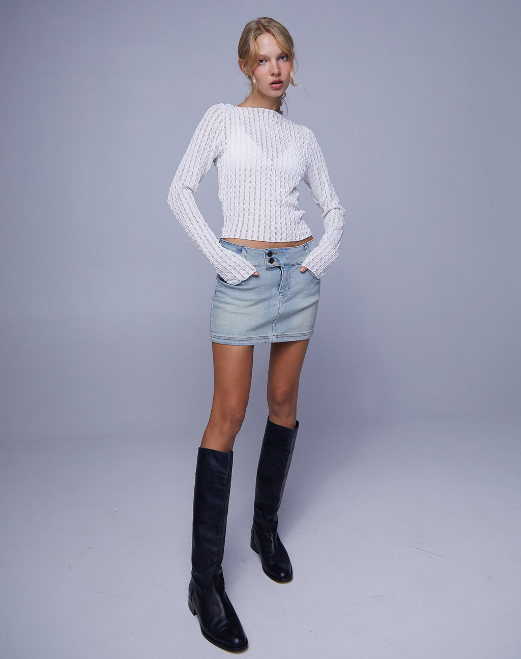 Minigonna di jeans a vita bassa in Super Bleach