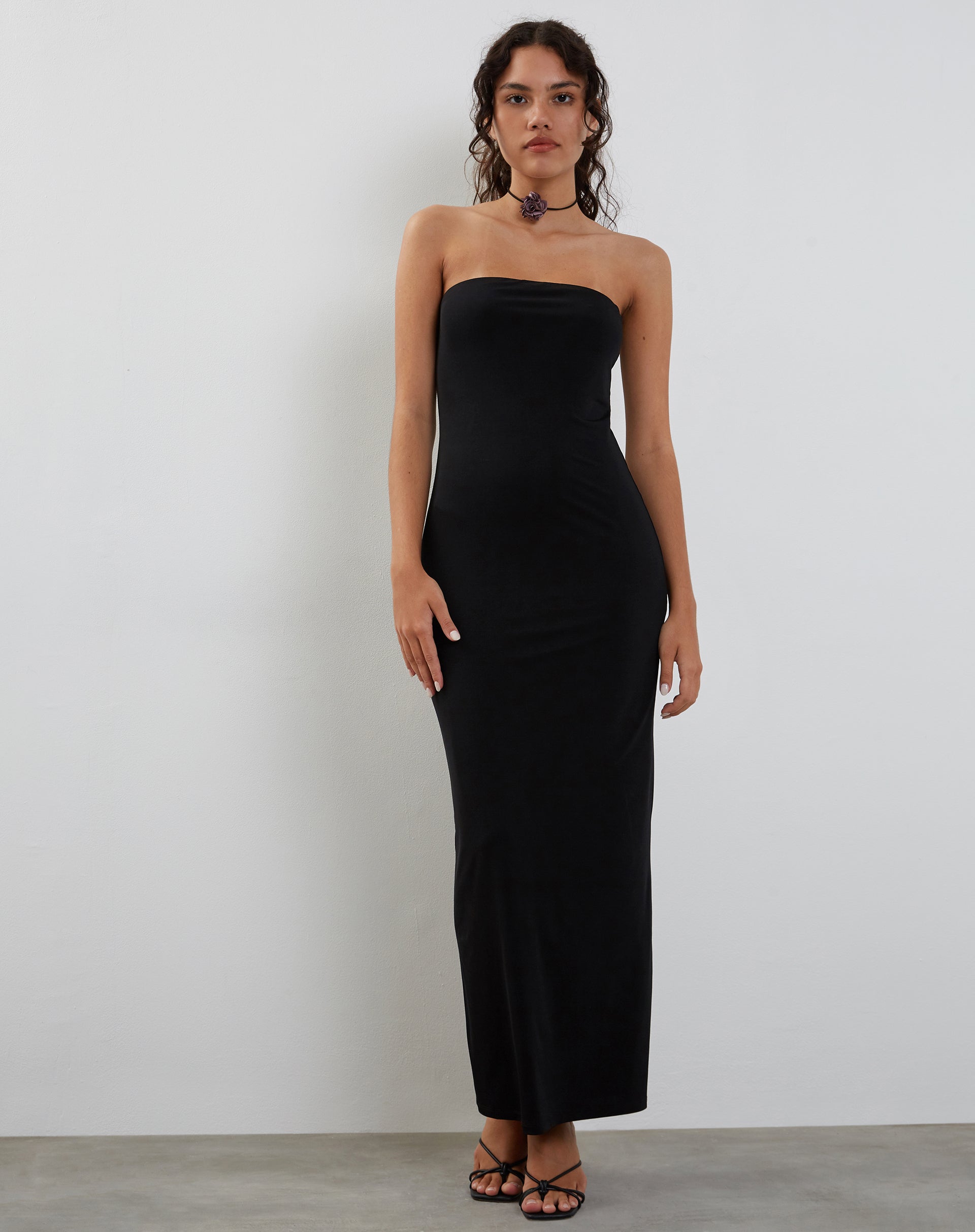 Immagine di Annalise, maxi abito a fascia in nero