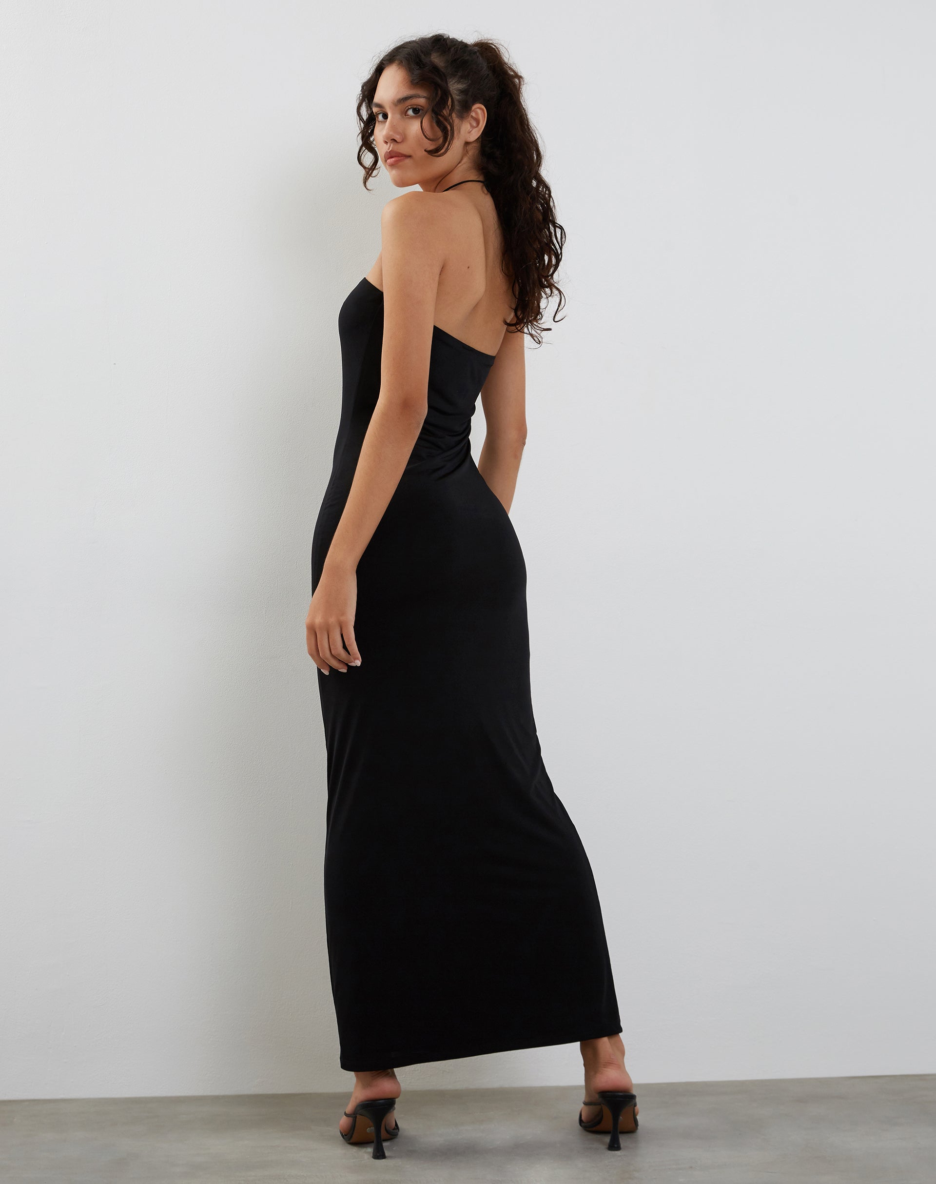 Immagine di Annalise, maxi abito a fascia in nero