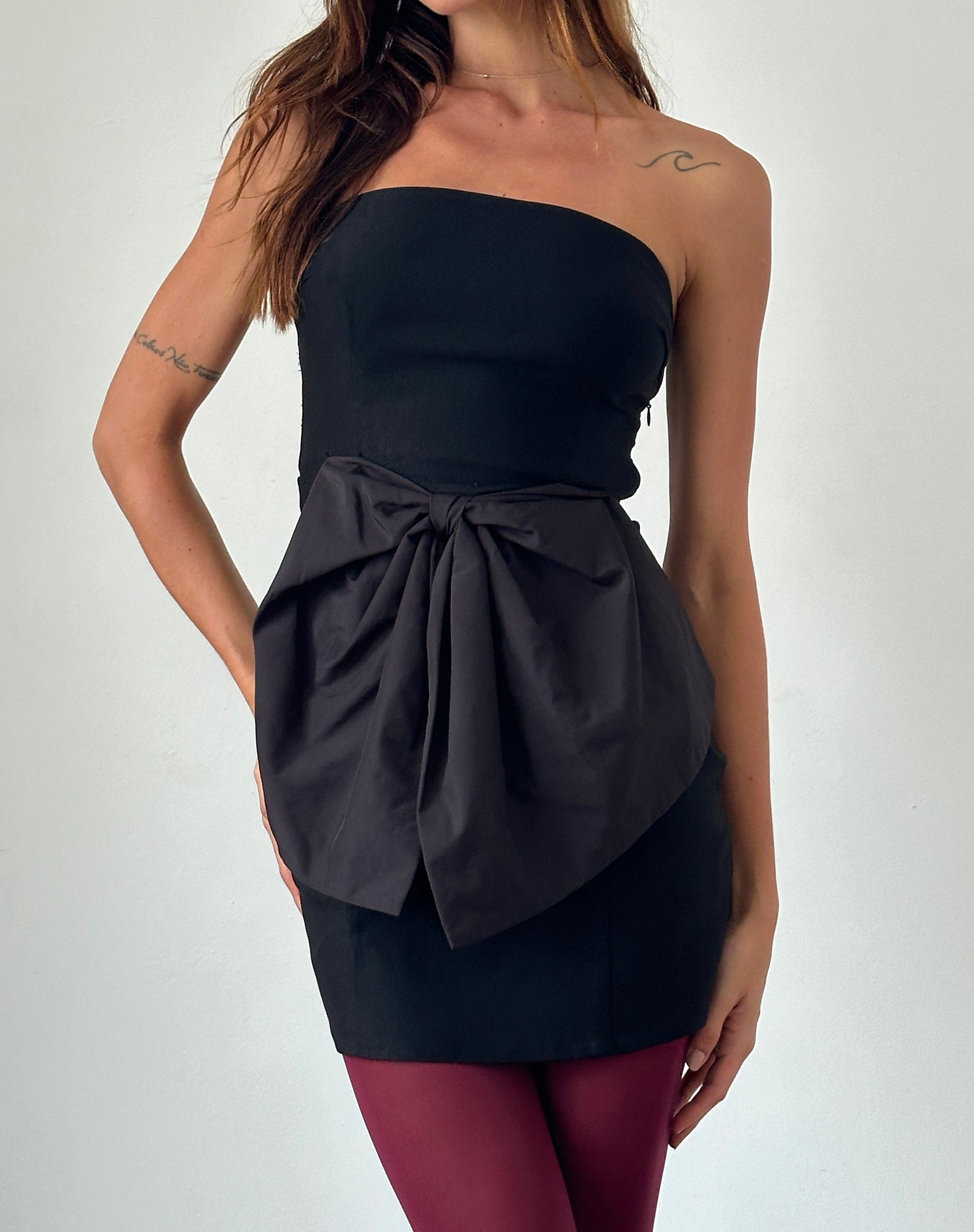 Immagine di Ardeola Mini abito sartoriale con fiocco oversize in nero
