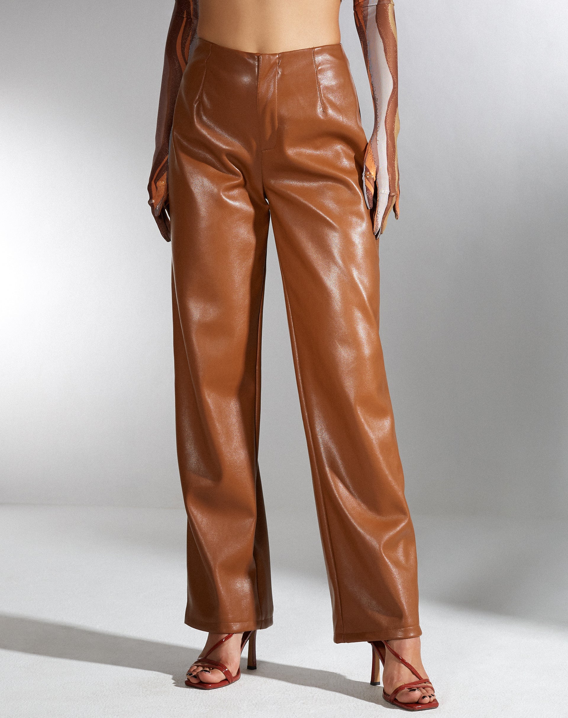 Immagine di MOTEL X IRIS Pantalone Patria in PU Cioccolato