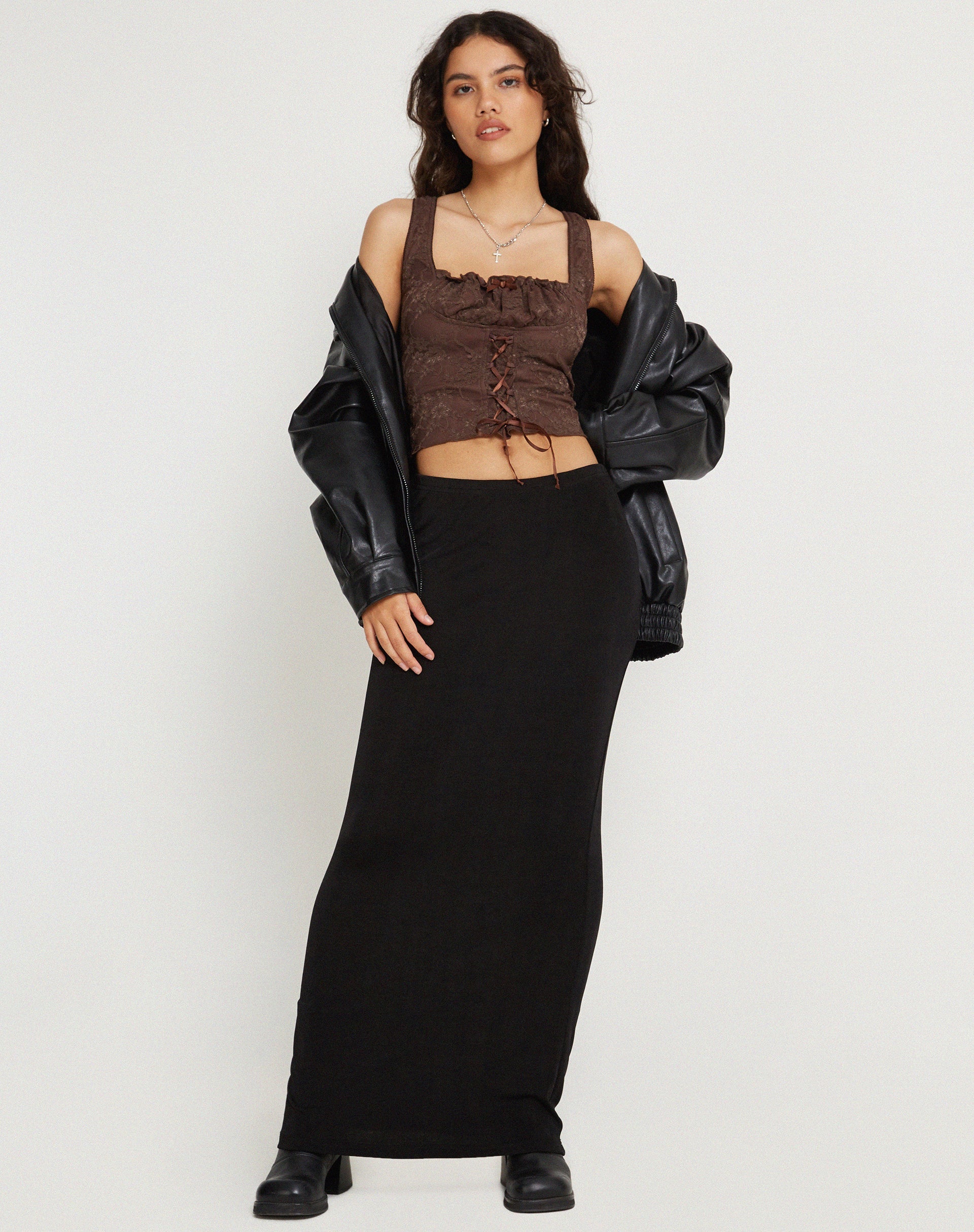 immagine di Asahi Crop Top in pizzo marrone castagna