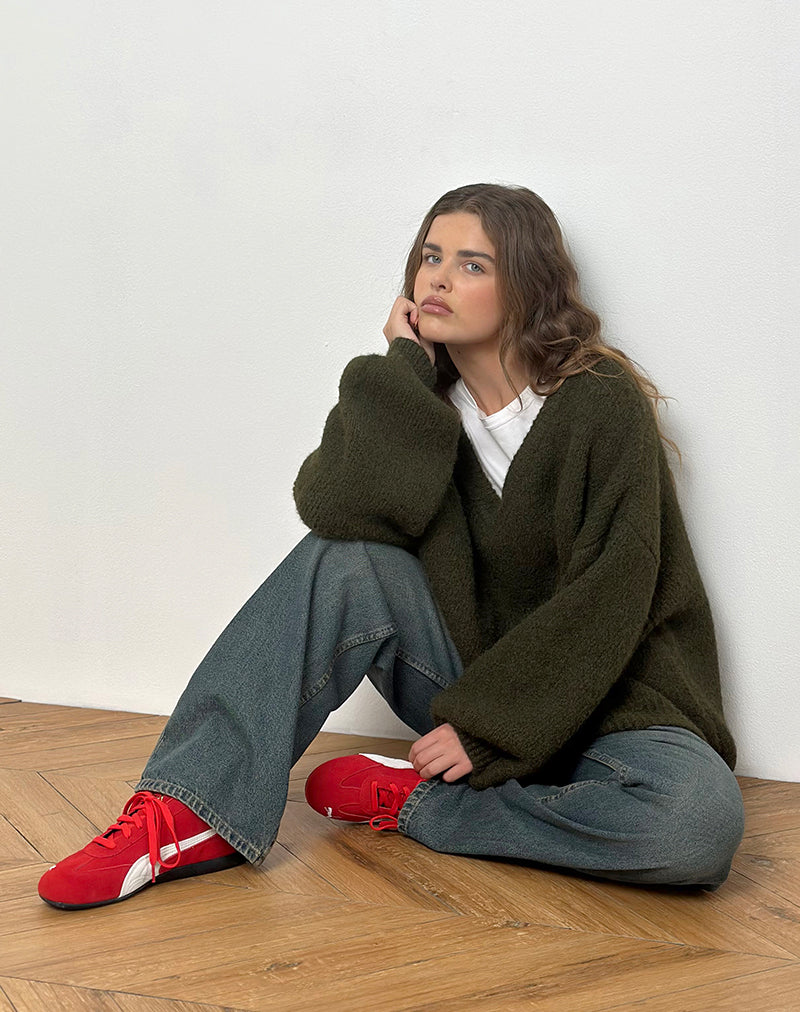 Asato: maglione con scollo a V in cachi spazzolato