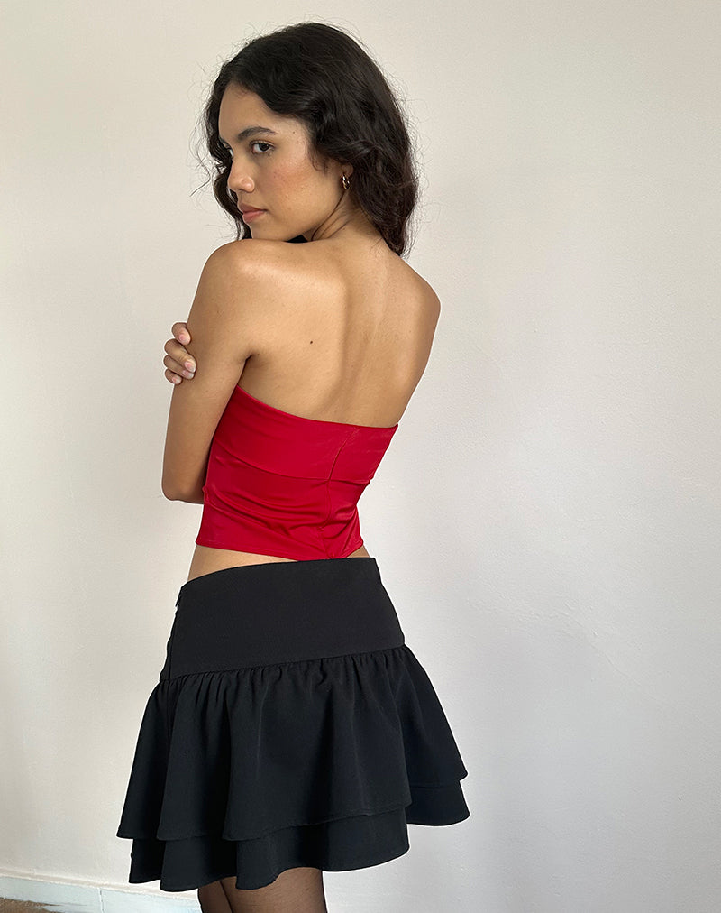 Immagine di Astrum Satin Bandeau Top in rosso con rosa nera