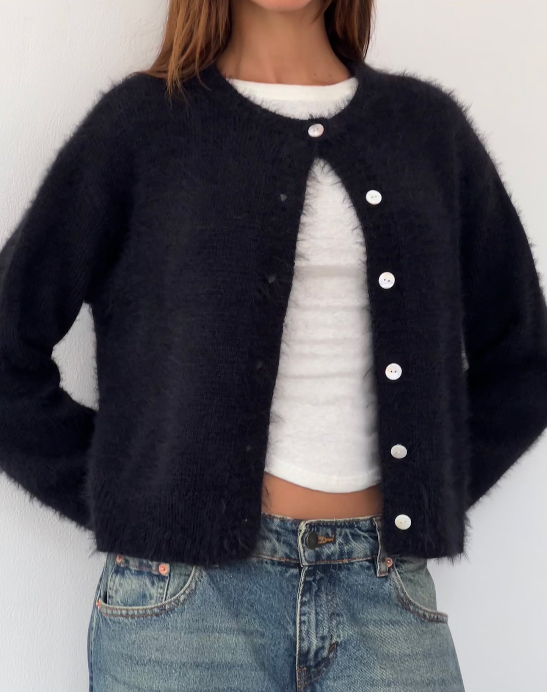 Immagine di Audrina Cardigan in morbida maglia nera