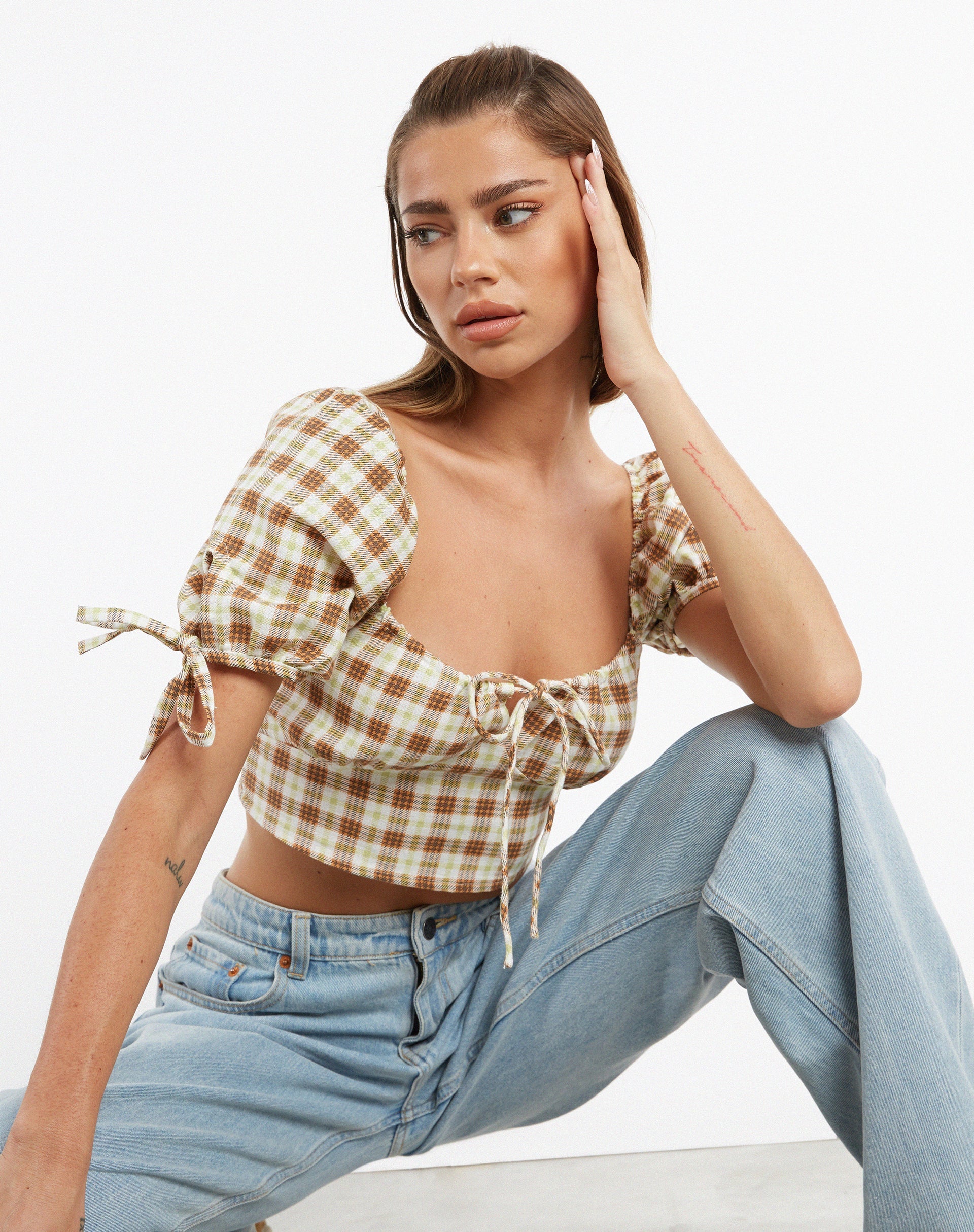 immagine di MOTEL X JACQUIE Auri Crop Top a quadri giallo marrone