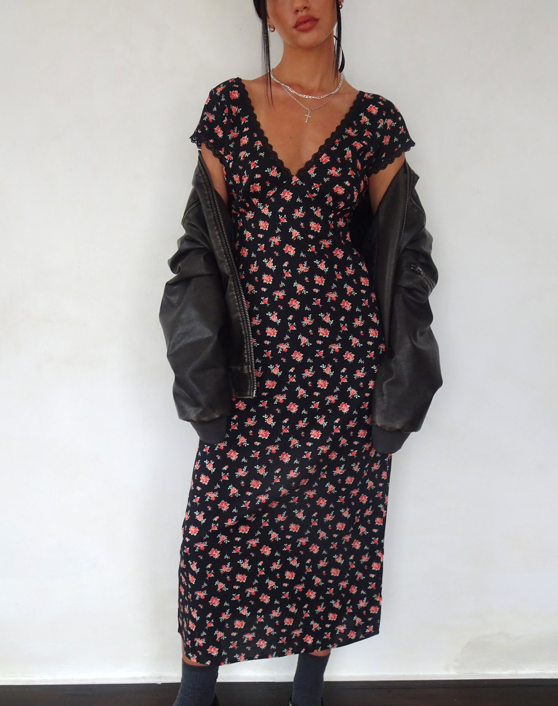 Immagine di Bahata Midi Dress in Flowing Rose Nero