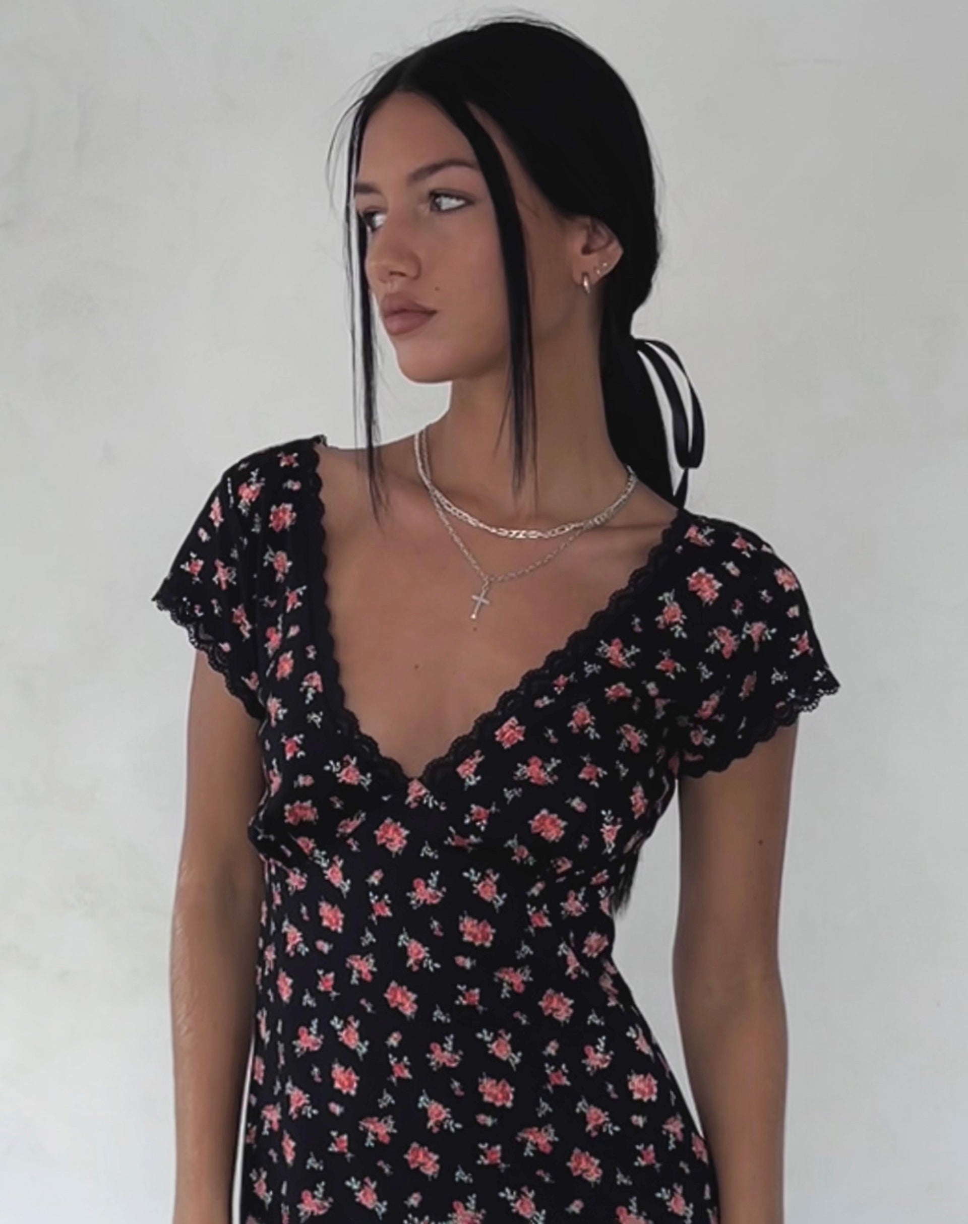 Immagine di Bahata Midi Dress in Flowing Rose Nero