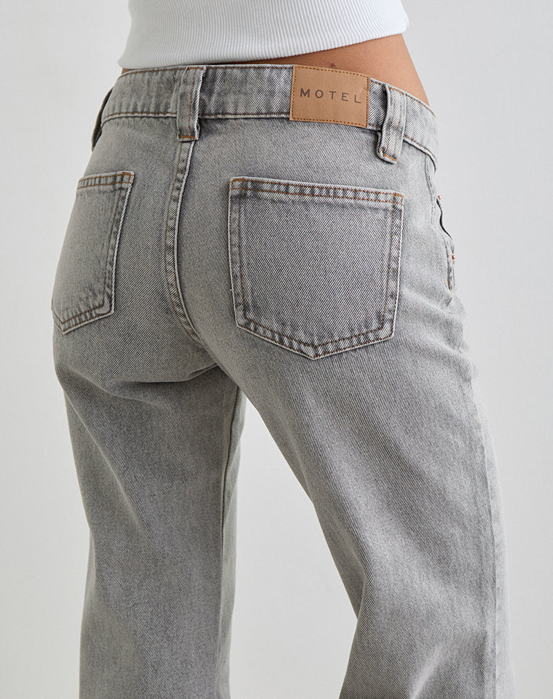 Immagine dei jeans Bell Bottom Low Rise Flare in grigio sbiancato