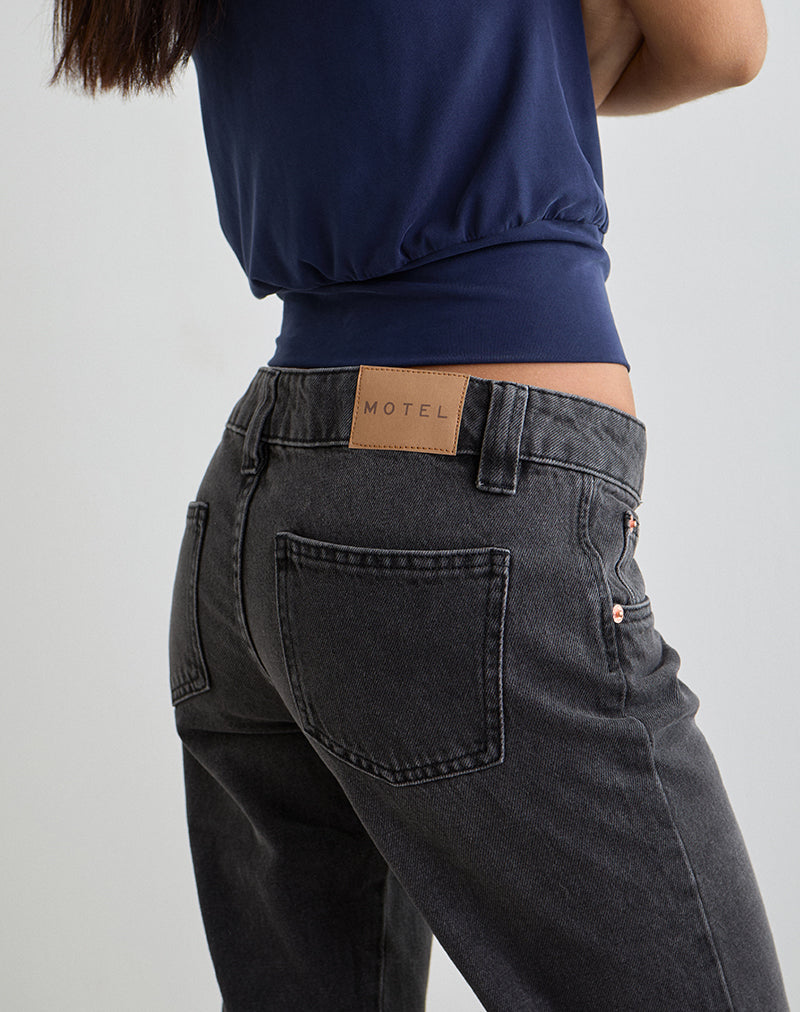 Immagine di Bell Bottom Low Rise Flare Jeans in nero vintage
