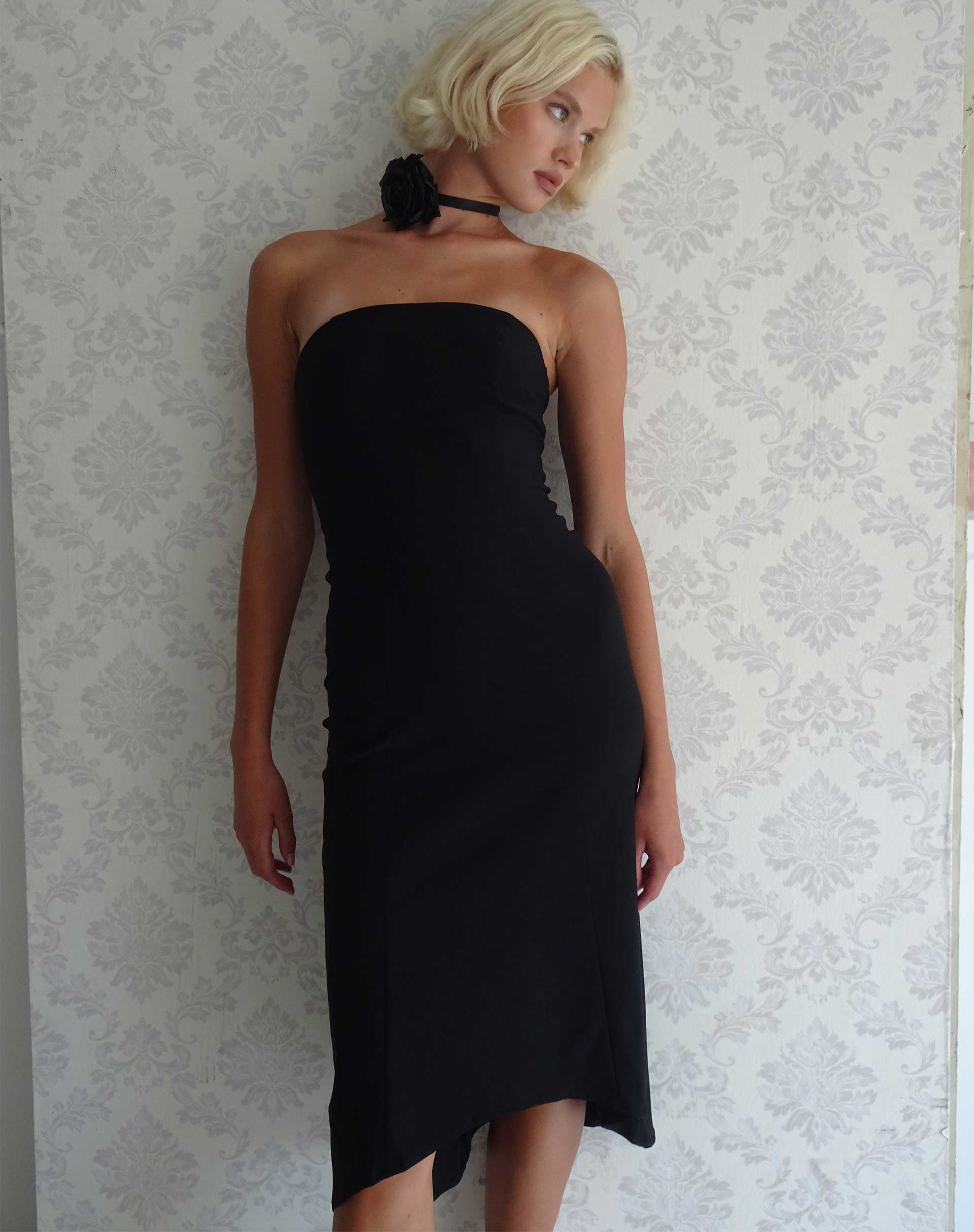 immagine di Bellini Bandeau Midi Dress in nero