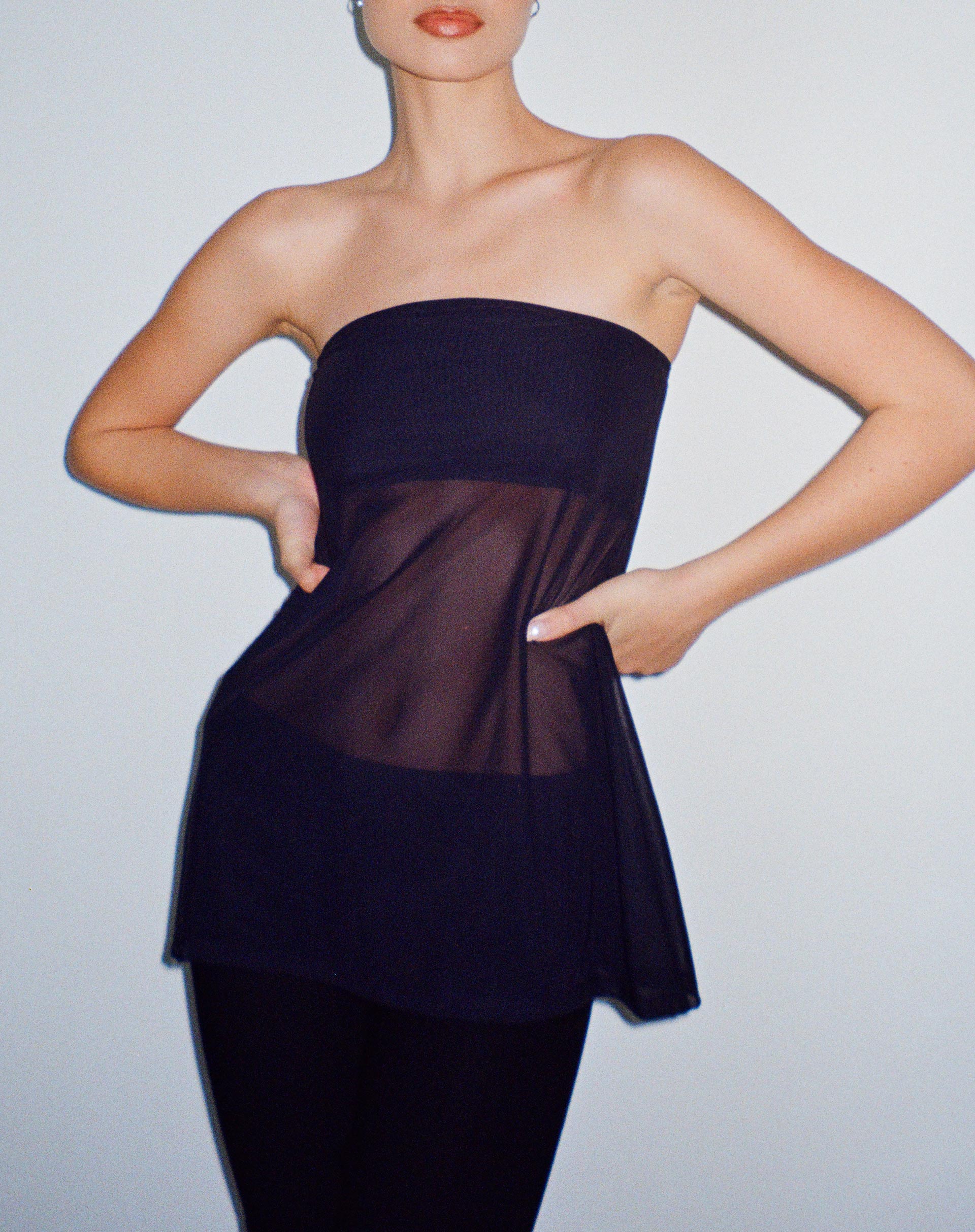 Immagine di Bilancia Bandeau Mesh Top in nero