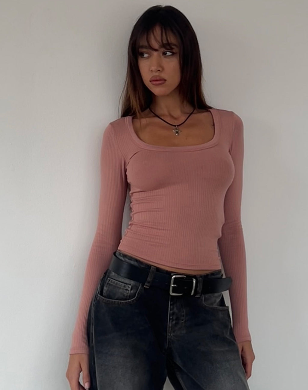 Top Binlo extra a maniche lunghe a coste rosa polvere
