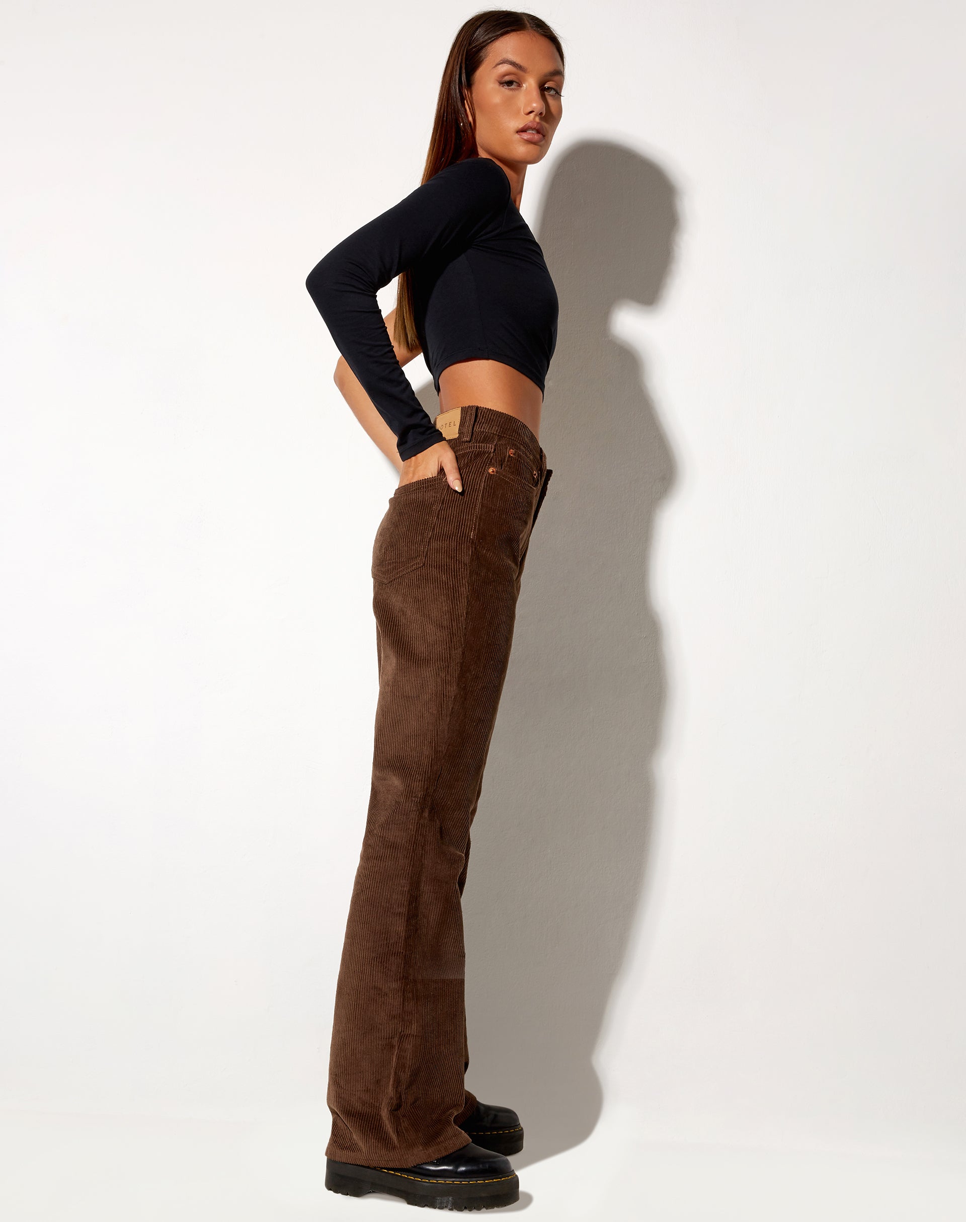 Immagine dei jeans Bootleg in corda Rich Brown
