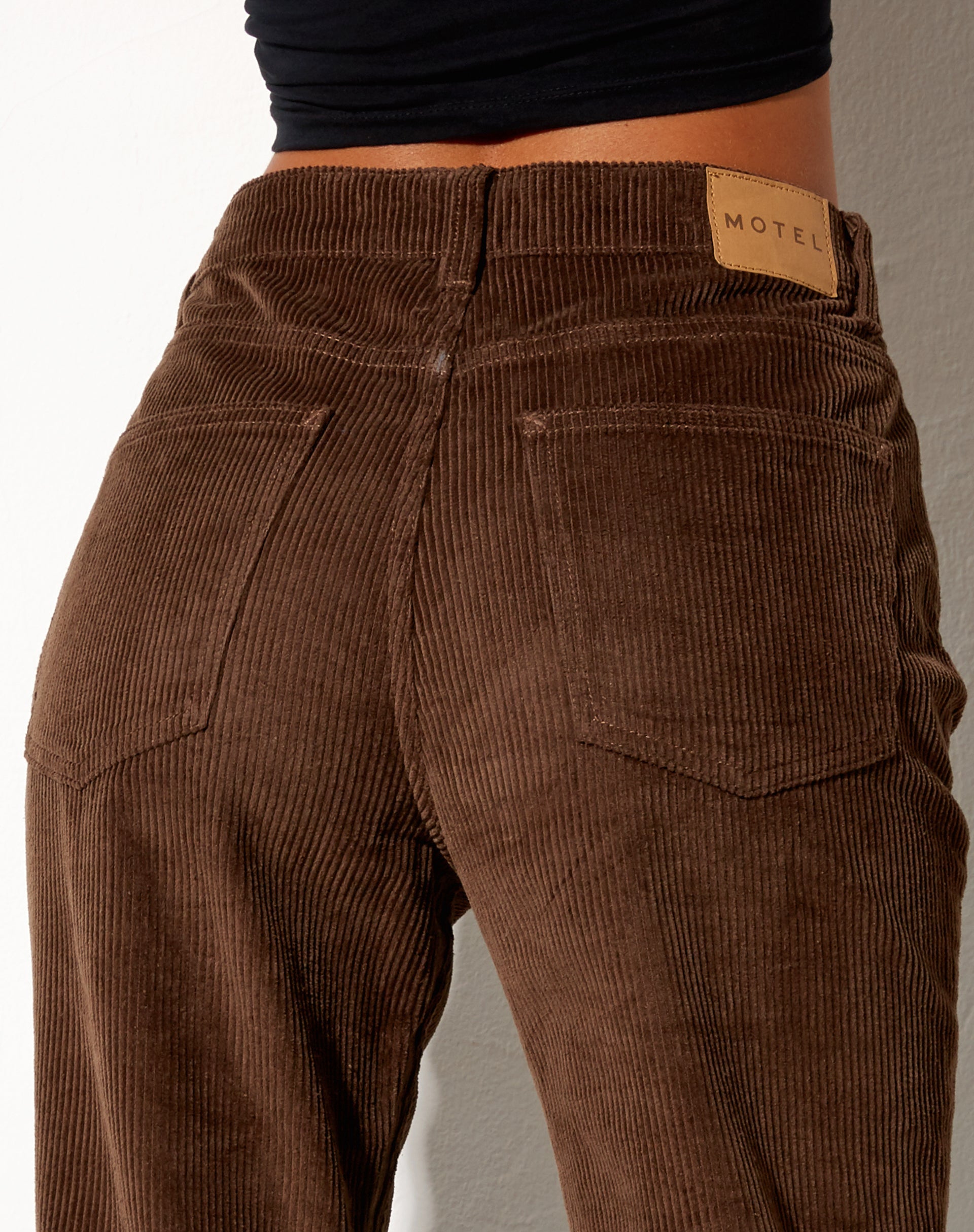 Immagine dei jeans Bootleg in corda Rich Brown