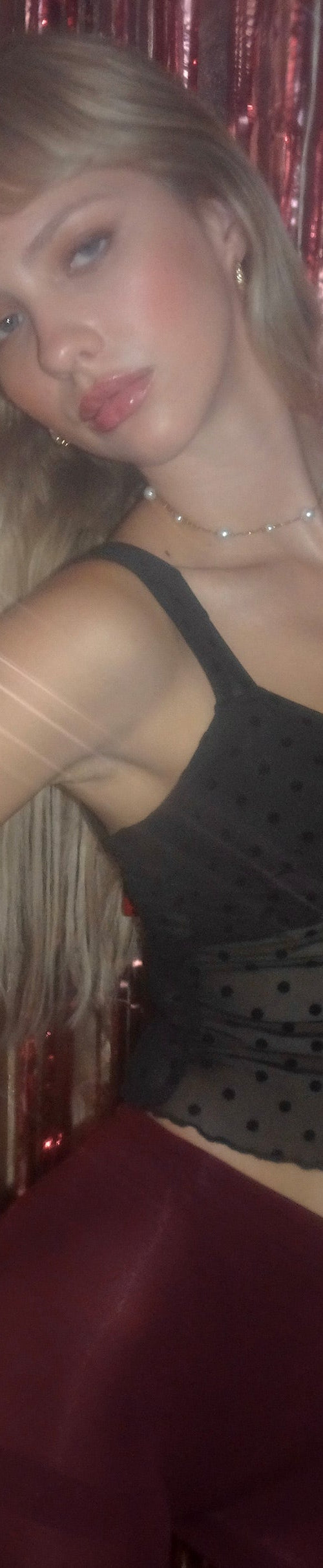 Immagine di Brietta Mesh Top in Polka Black Flock
