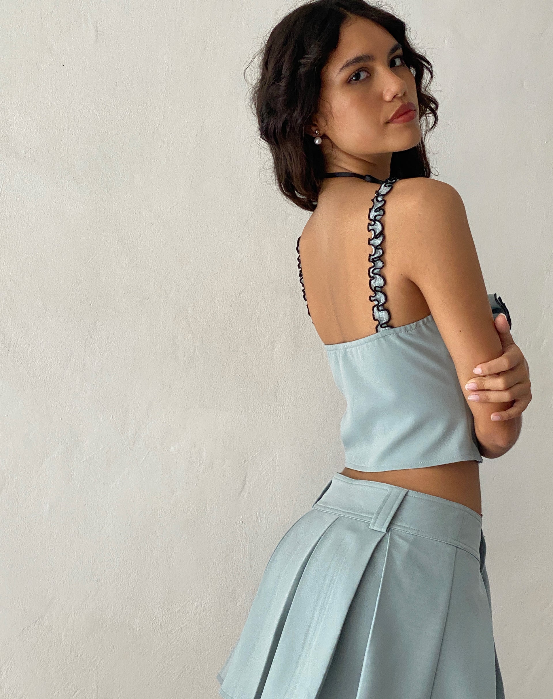 immagine di Carini Top cami con dettaglio rosette in blu