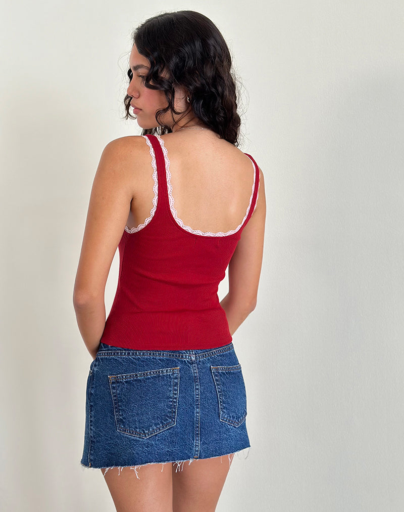 Immagine di Cartas Top in rosso adrenalinico con pizzo rosa