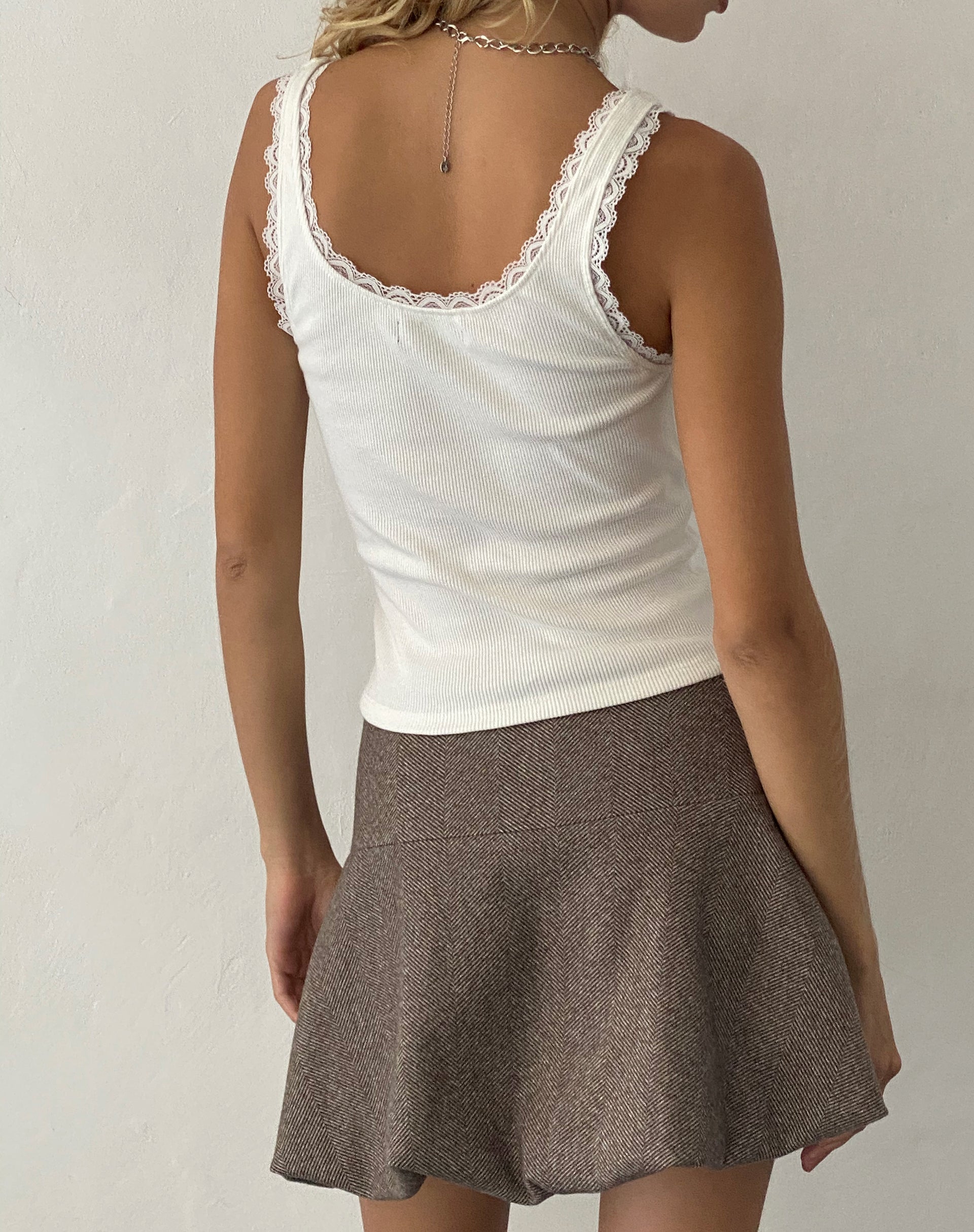 Immagine di Celina Mini gonna a palloncino in marrone scuro Sartoria