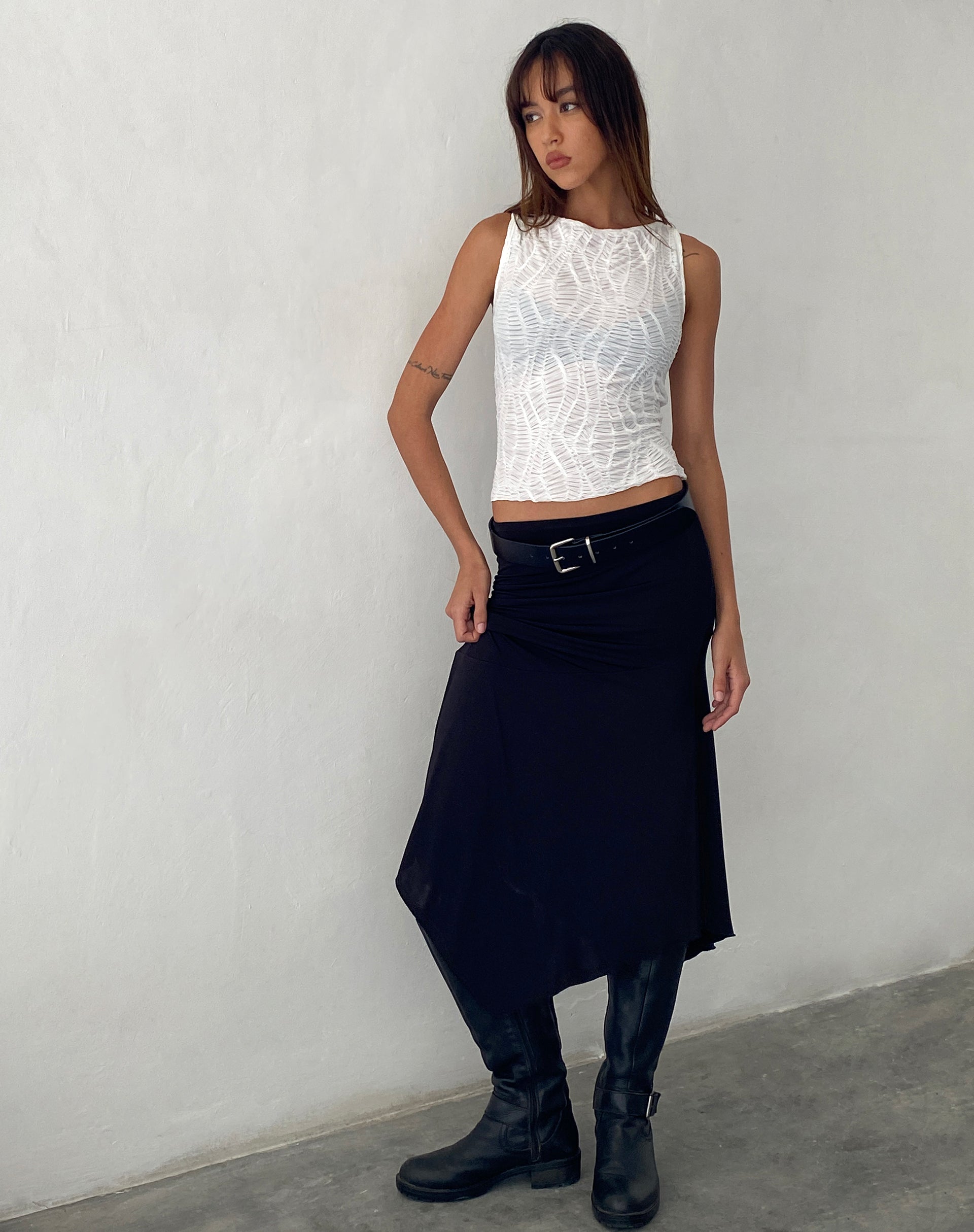 Immagine della canotta Cerise in Ripple White