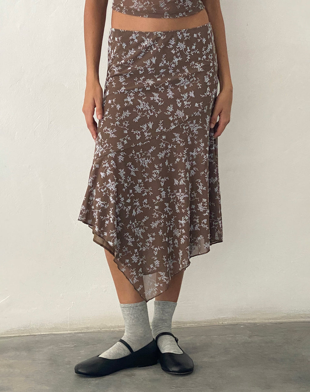 Cinta - Gonna midi a vita bassa in flock botanico, grigio scuro