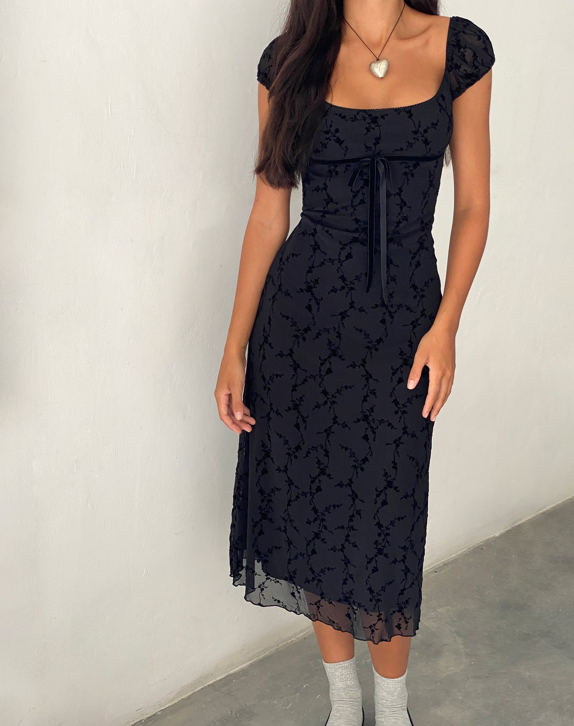 Immagine di Clarisse Midi Dress in Mesh Vine Flower Nero