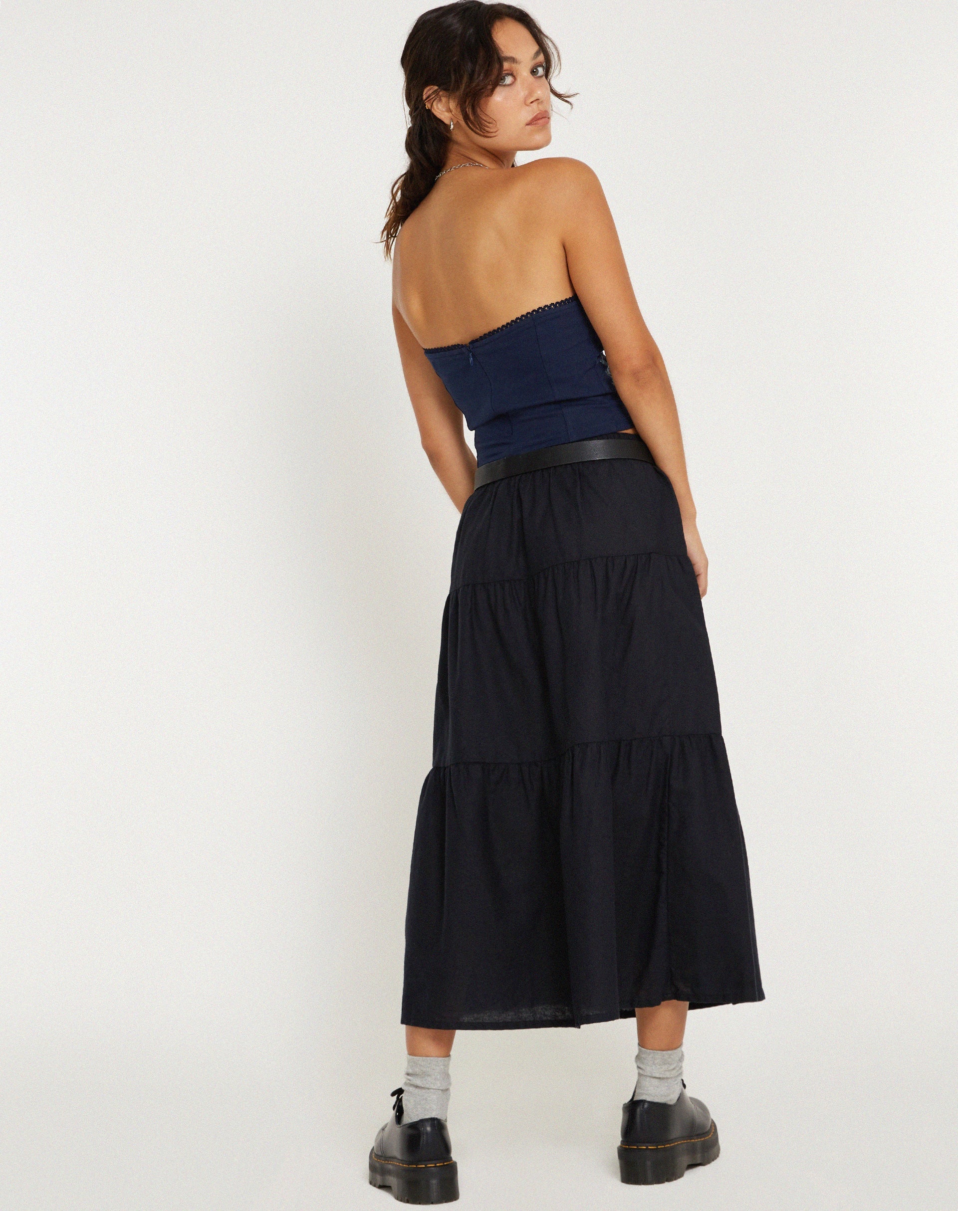 immagine di Clyde Embroidered Bandeu Top in Navy Flower Butterfly Emb