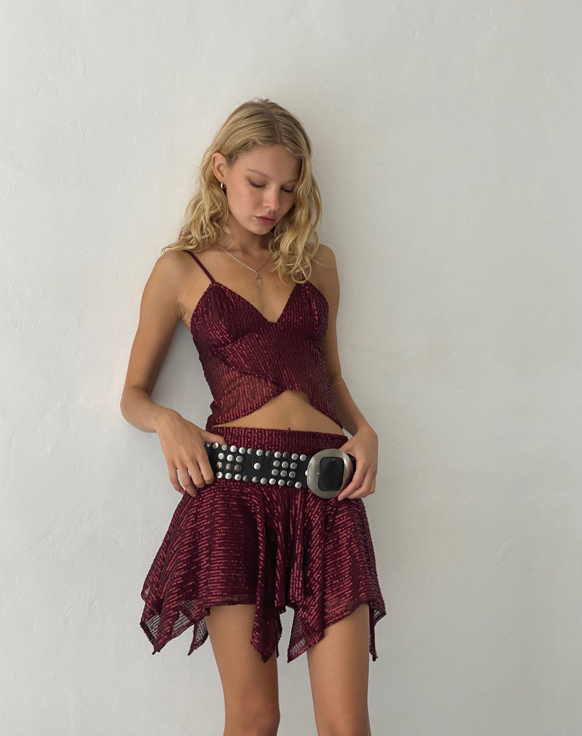 Immagine di Helga, minigonna a cascata in paillettes bordeaux